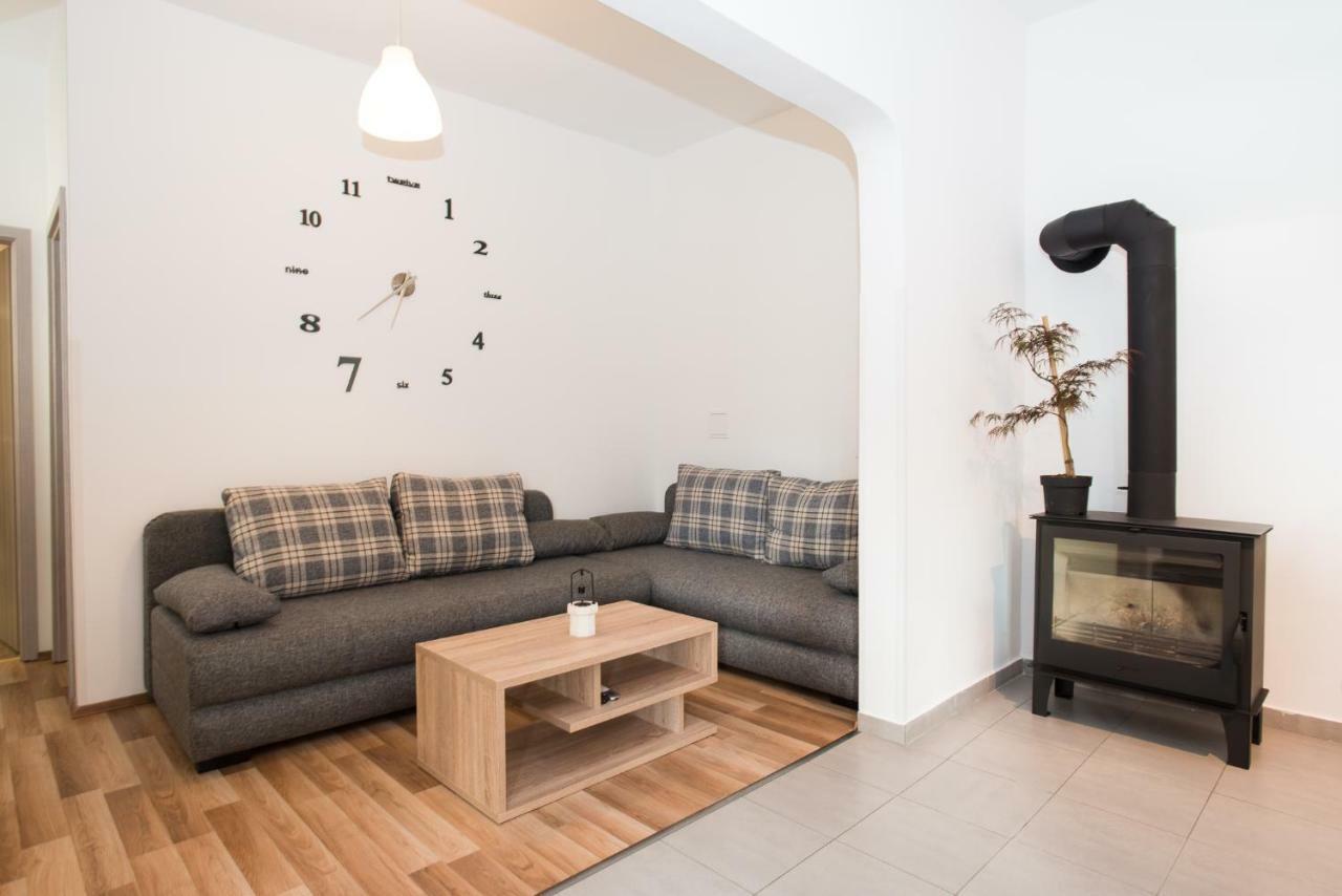 Apartments Omorfia Kraljevica Bagian luar foto